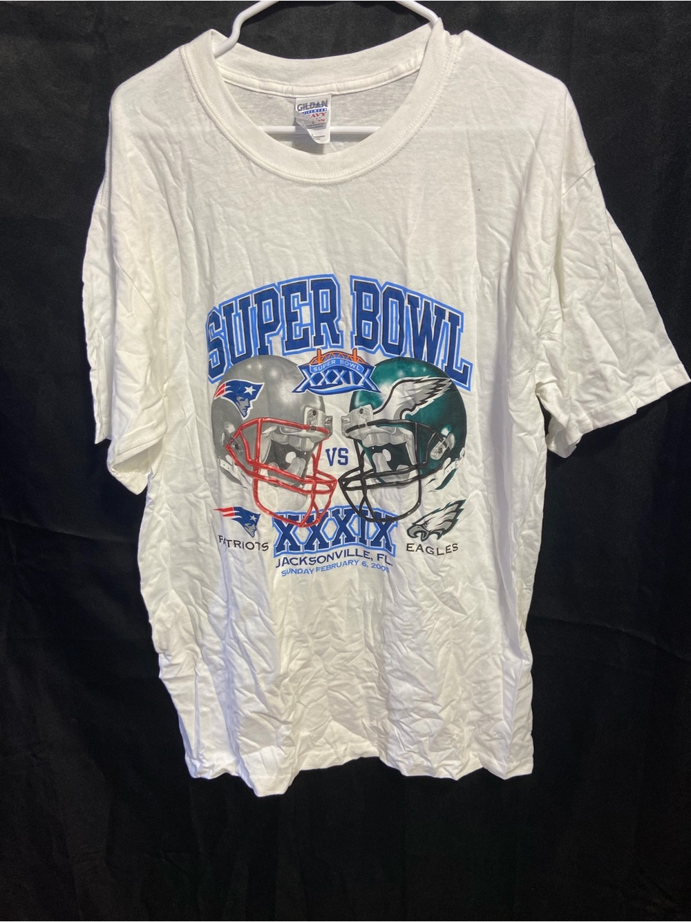 Gildan White Super Bowl XXXIX Patriots vs Eagles Graphic Tee